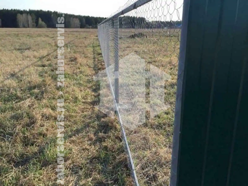 Забор из сетки рабицы секциями 82 метра