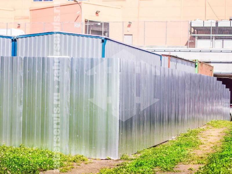 Забор из профнастила оцинкованный 52 метра