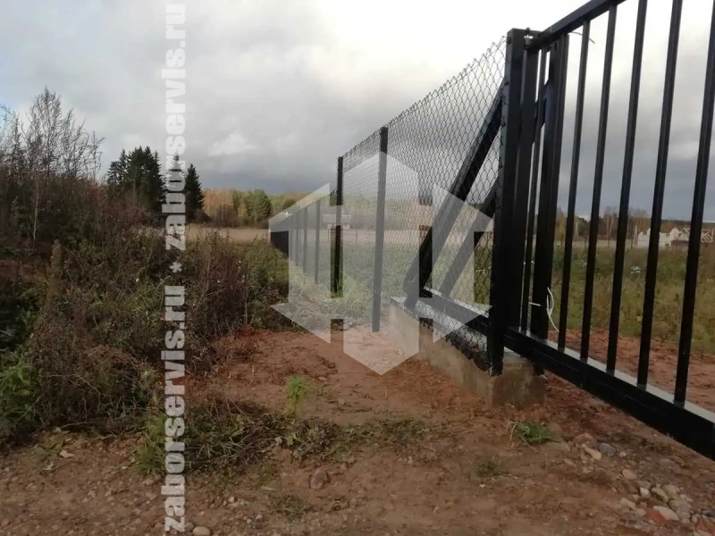 Забор из сетки рабицы с проволокой 155 метров