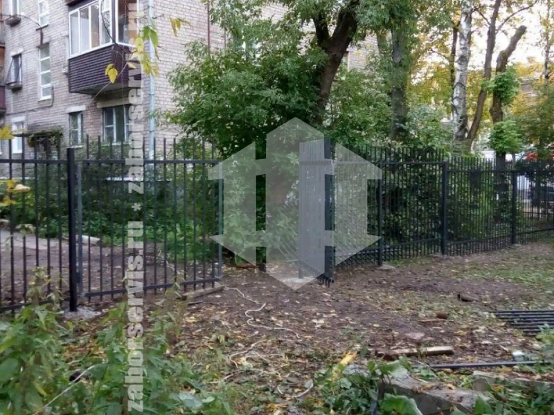 Сварной забор с распашными воротами 80 метров