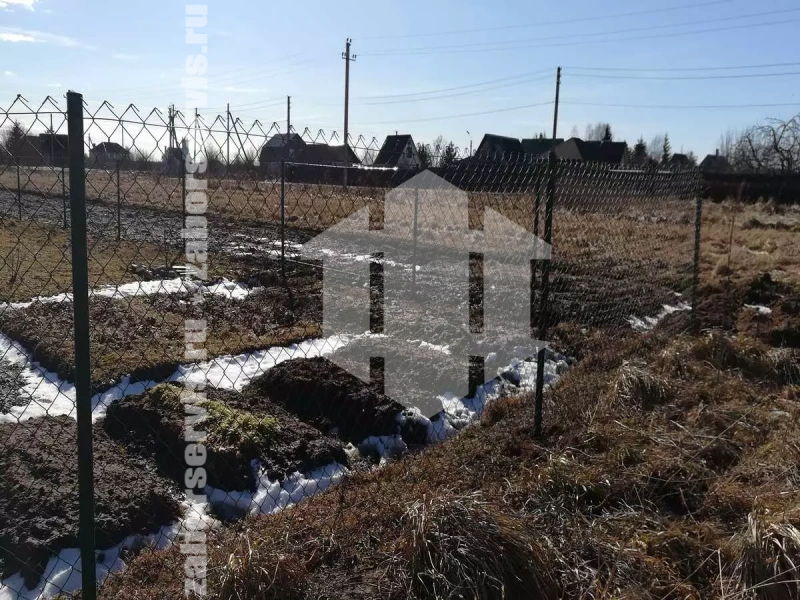 Забор из сетки рабицы в натяг с протяжкой арматуры 50 метров