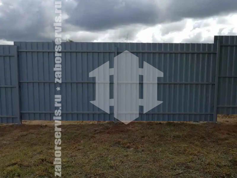 Забор из профнастила с воротам 83 метра