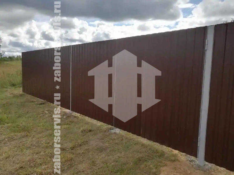 Забор из профнастила с воротам 83 метра