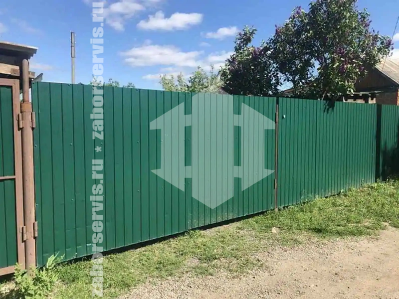 Забор из профнастила с воротам 40 метров