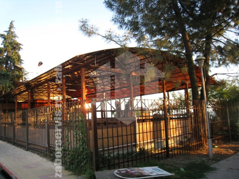 Навес из профильной трубы пример 9